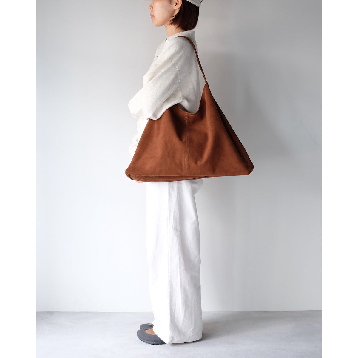 morphee / Triangles Large Shoulder / Oiled Suede Brown