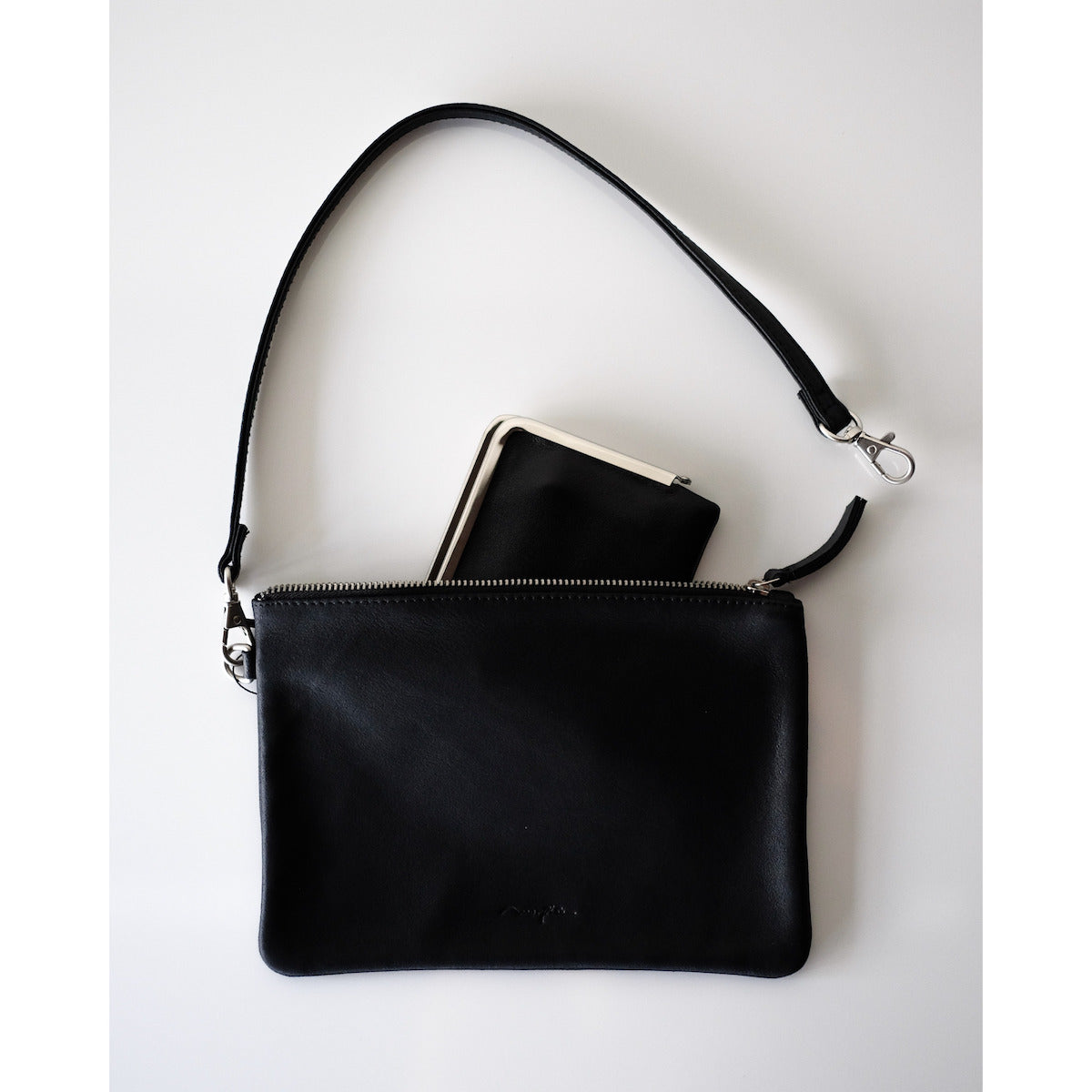 morphee / STRAP LEATHER POUCH / BLACK