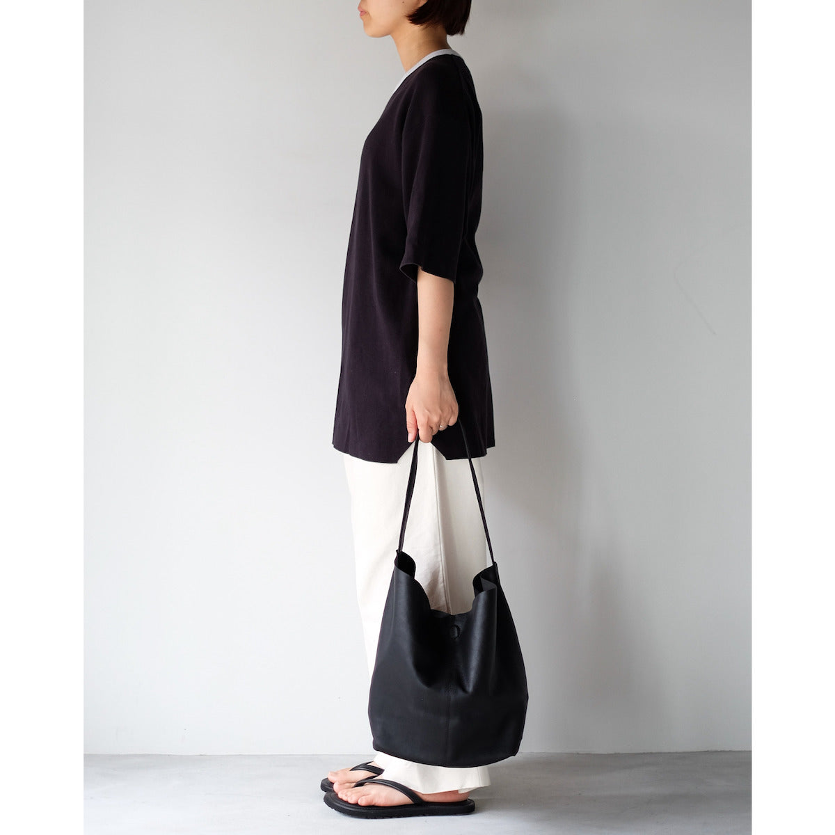 morphee / BUCKET BAG M / BLACK