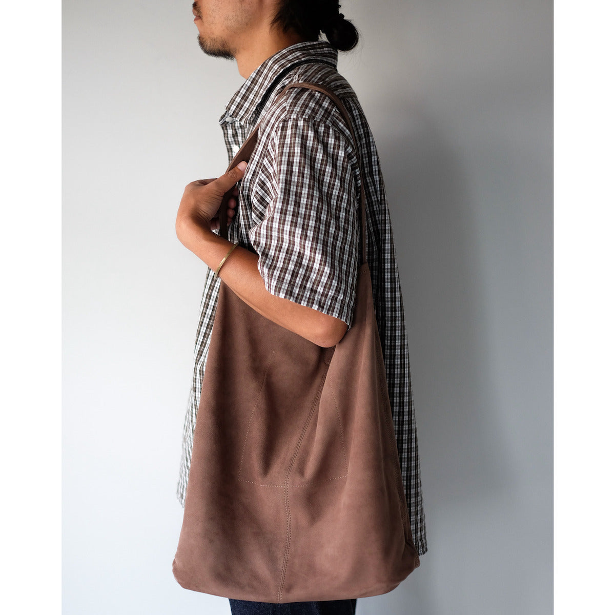 morphee / Cylinder L / Oiled Suede Elephant