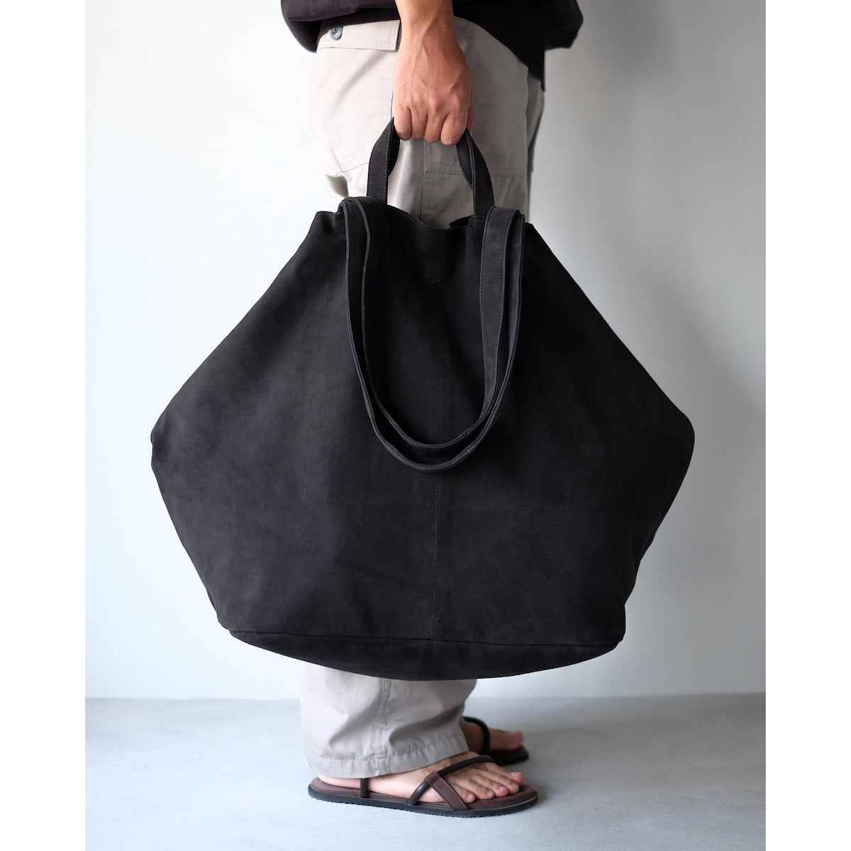morphee / Double Tote XXL / Oiled Suede Charcoal