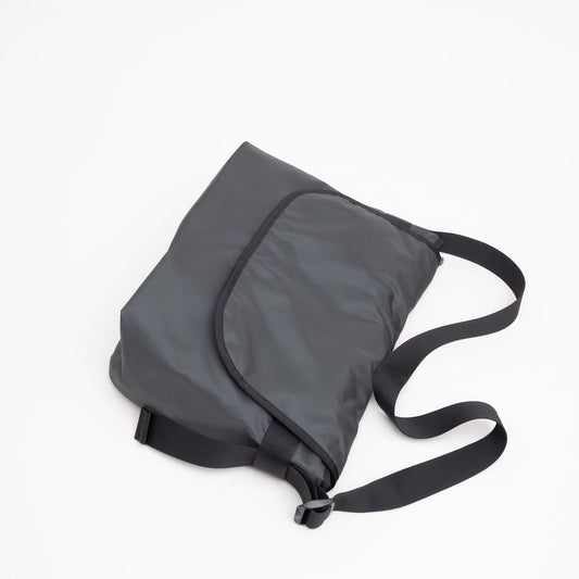 KaILI / Lazy Messenger Bag / CHARCOAL