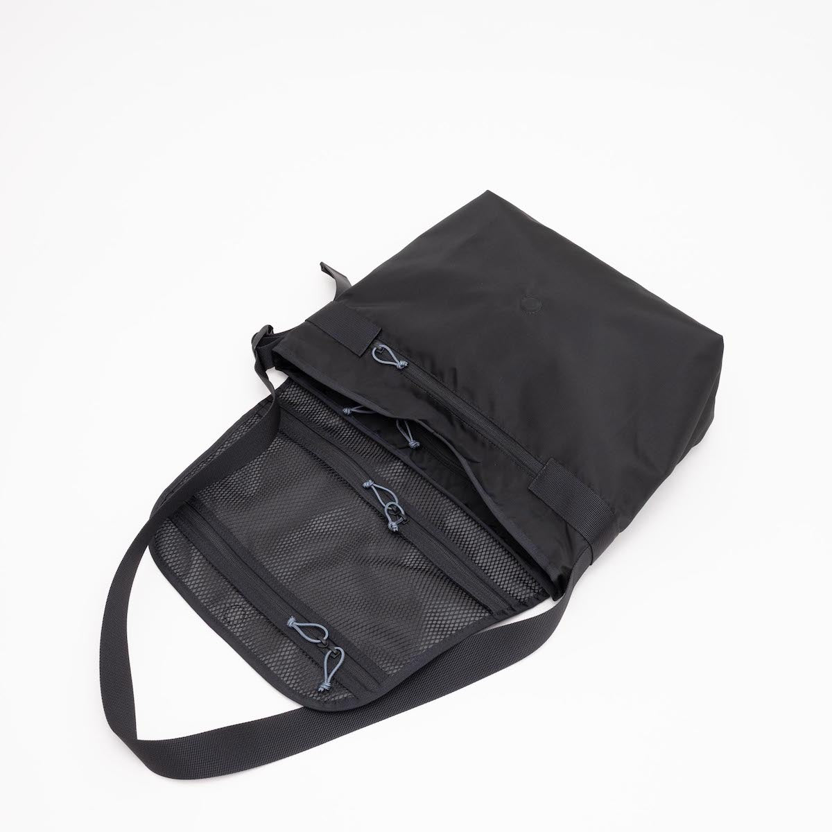 KaILI / 3Layer Messenger Bag / BLACK