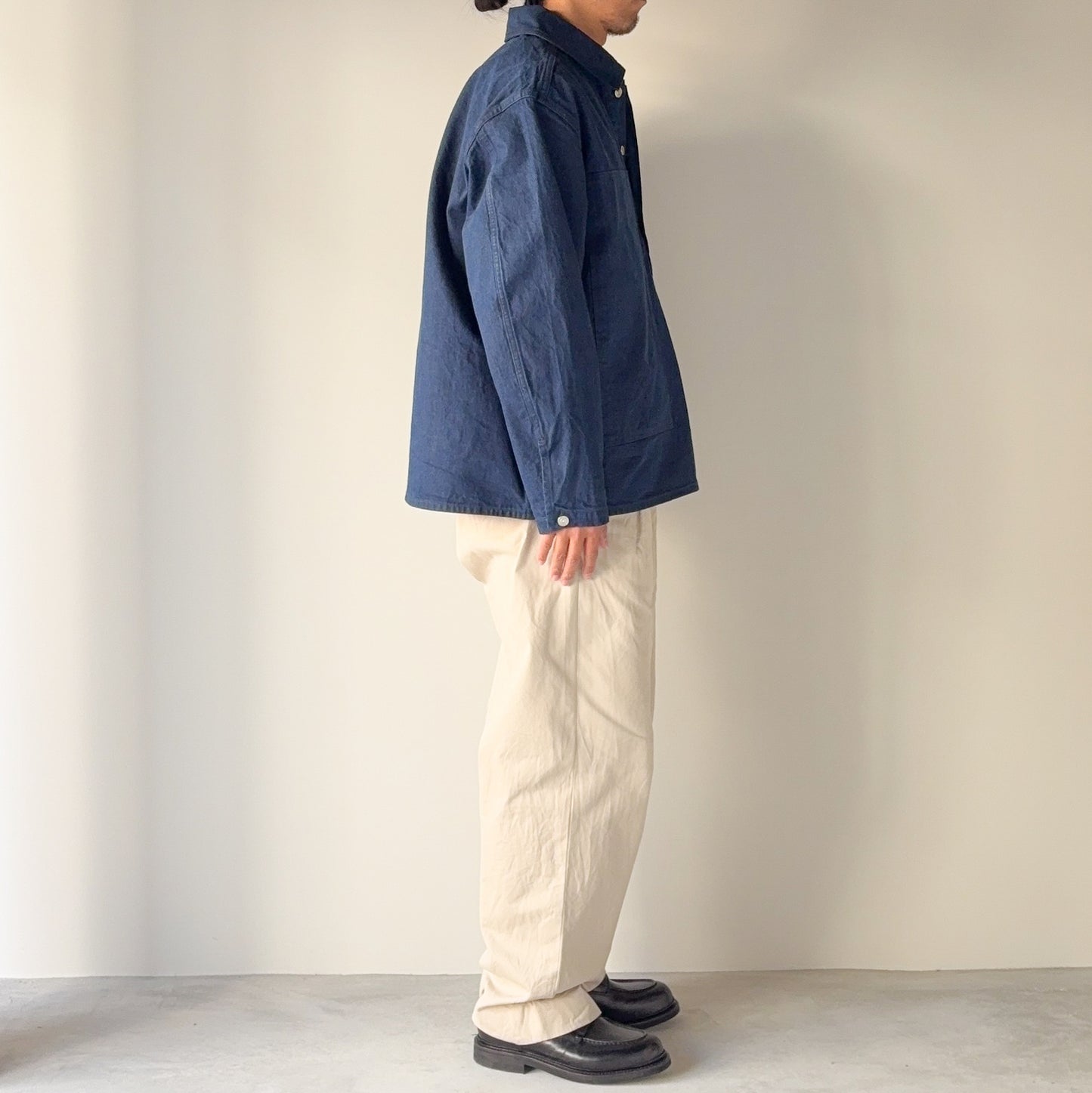 YAECA / Chino Trousers Two-Tuck Straight / BEIGE