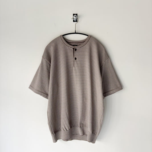 BATONER / Browsing Henley Neck T-Shirt / BROWN x IVORY