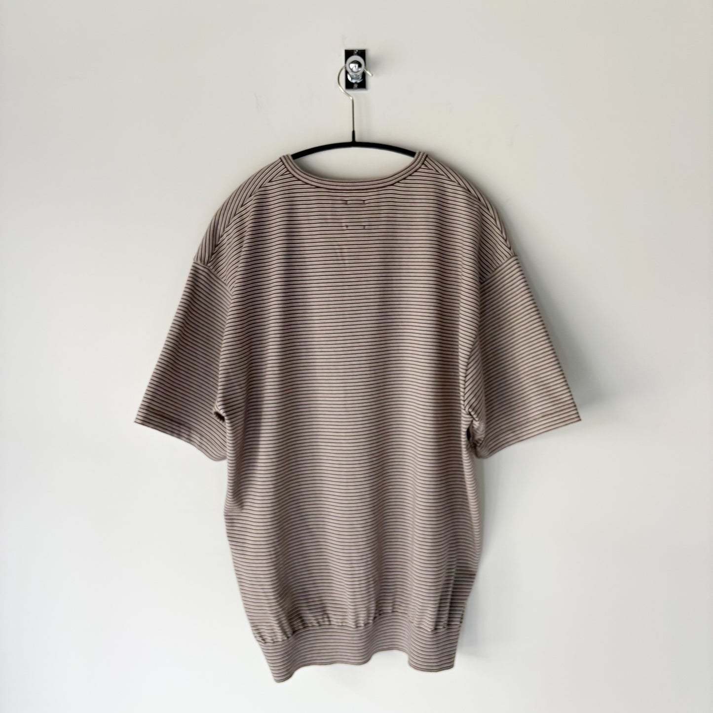 BATONER / Browsing Henley Neck T-Shirt / BROWN x IVORY