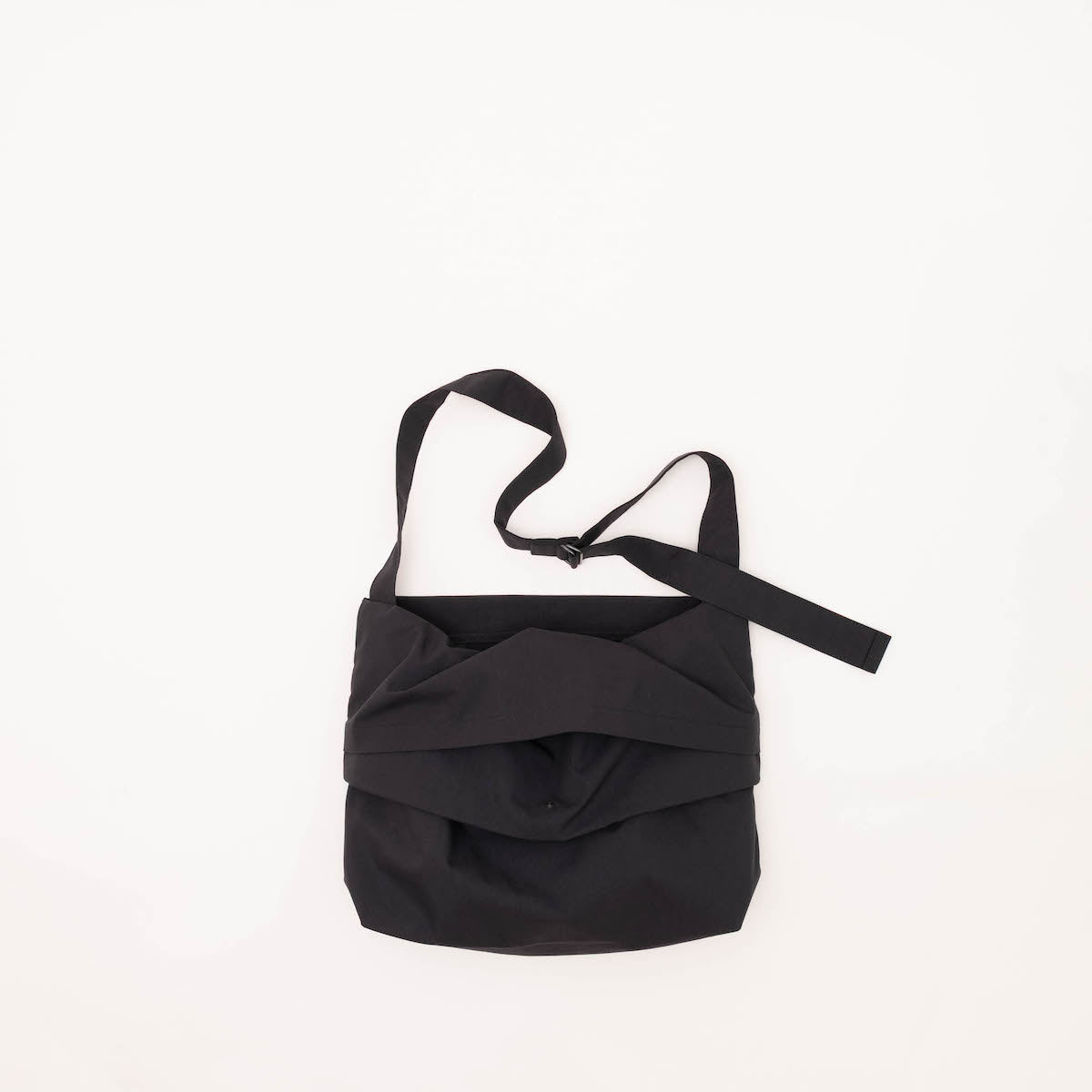 KaILI / TRANSFORM BAG M / BLACK