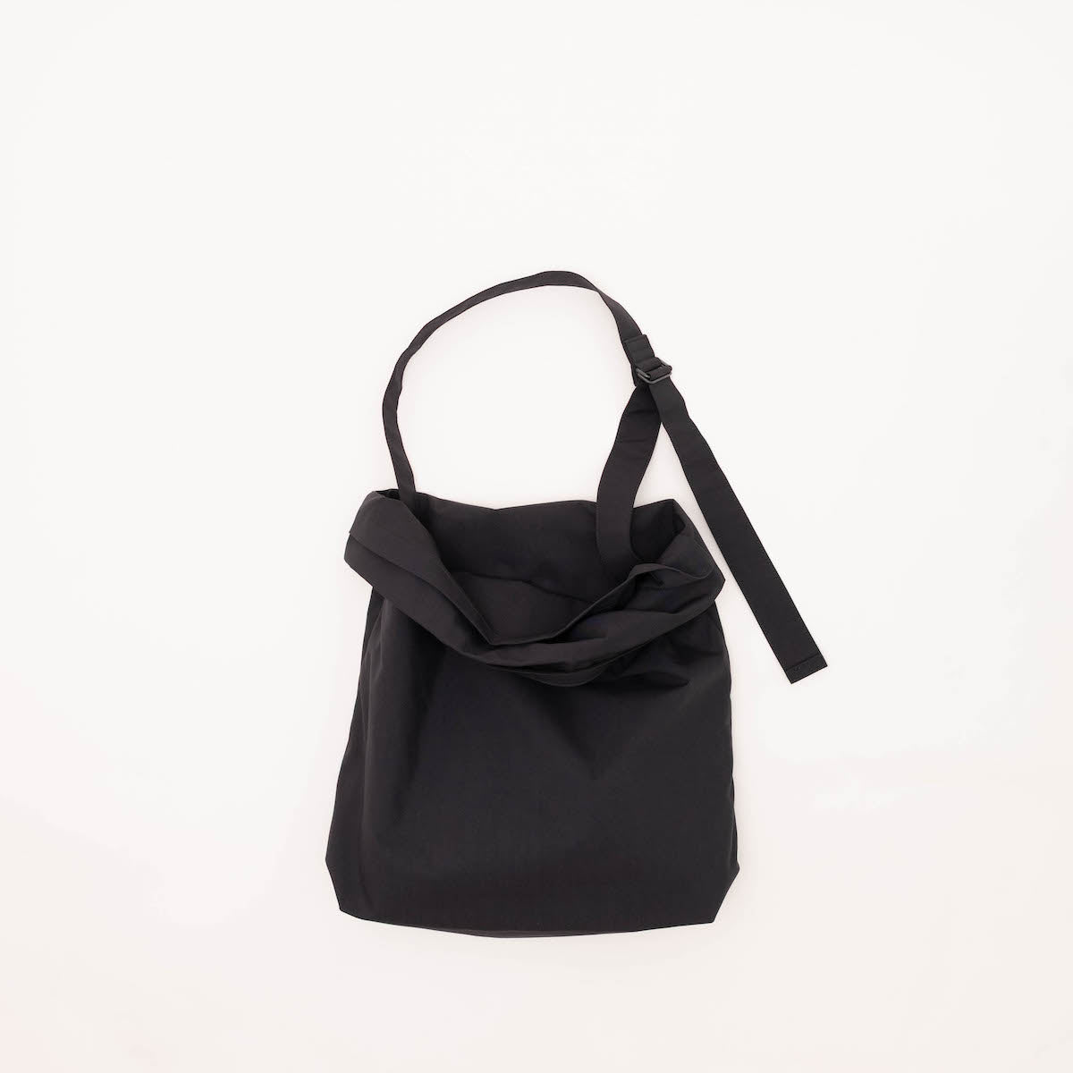 KaILI / TRANSFORM BAG M / BLACK