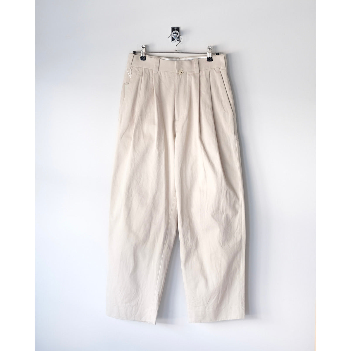 YAECA WOMEN / 2Tuck Tapered Chino / L.BEIGE