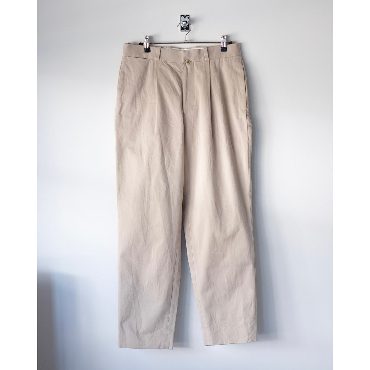 YAECA / Tuck Tapered Chino / BEIGE