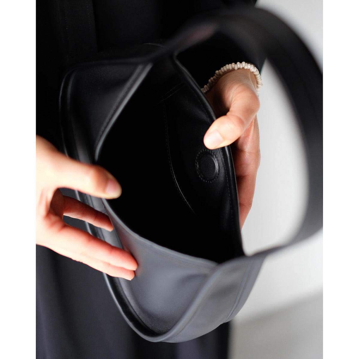 Morphée SAC À MAIN / Magnetic Shoulder Bag