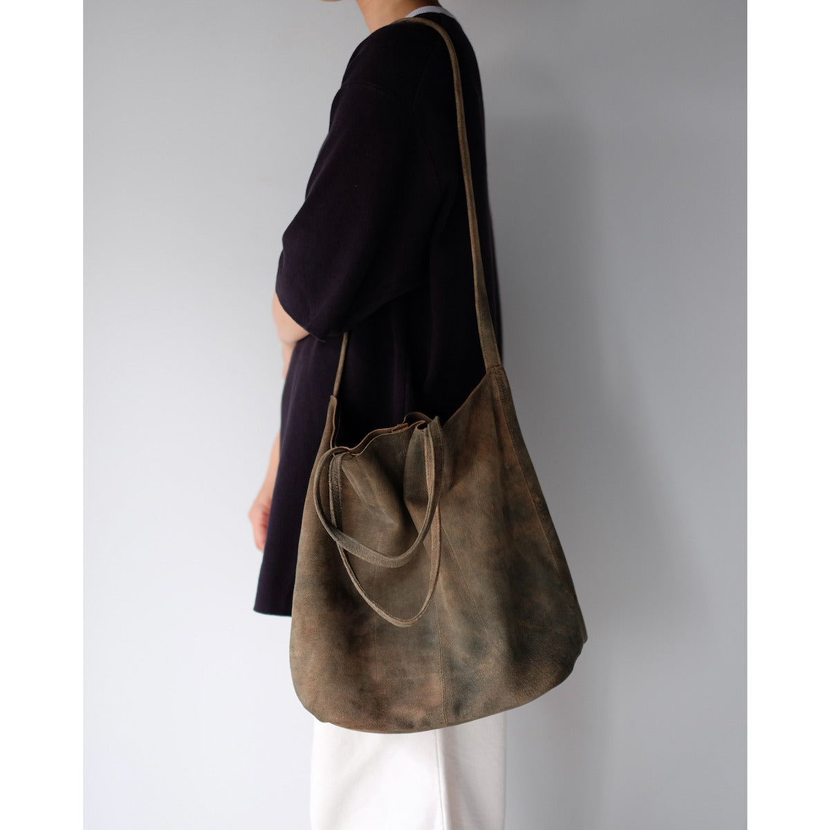 morphee / 3way Medium Tote / Antique Suede Rust Brown