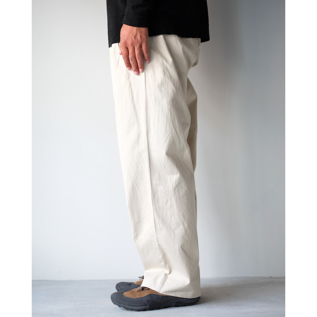 YAECA / 2Tuck Straight Chino / L.BEIGE