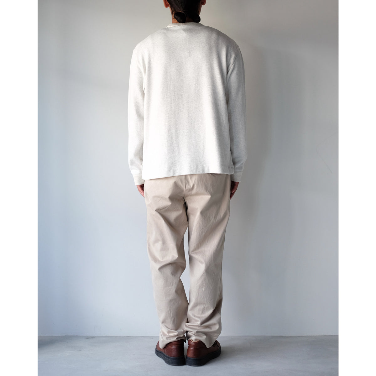 YAECA / Tuck Tapered Chino / BEIGE