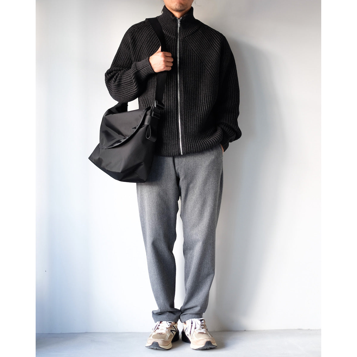 KaILI / 3Layer Messenger Bag / BLACK