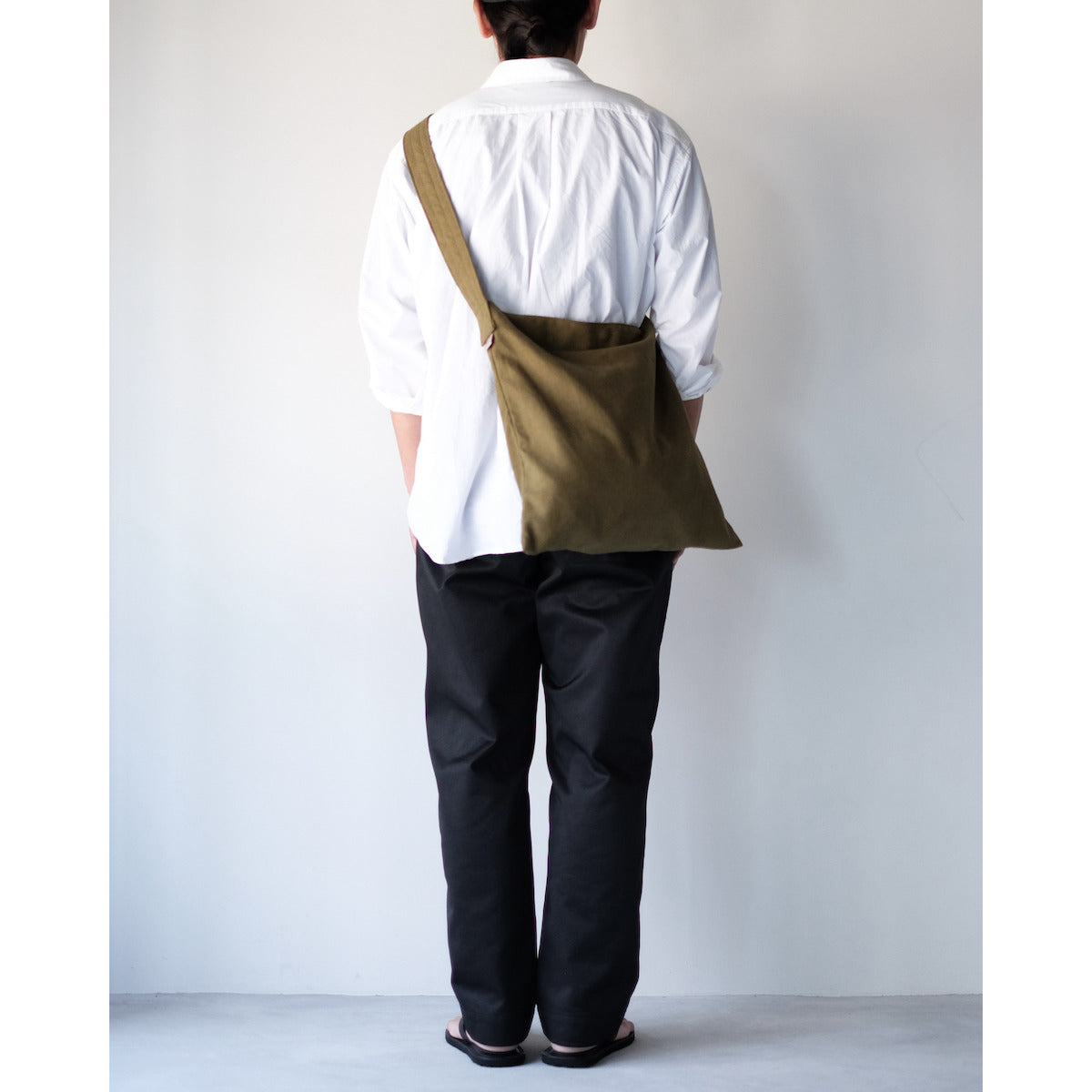 THREAD-LINE / Linen Cotton Flat Shoulder / KHAKI