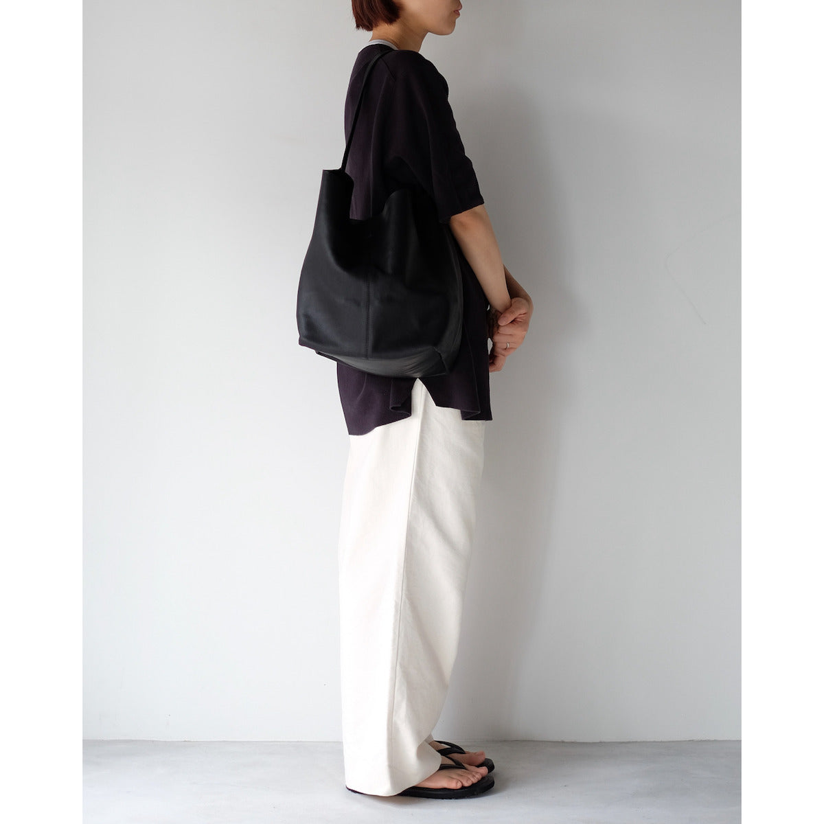 morphee / BUCKET BAG M / BLACK