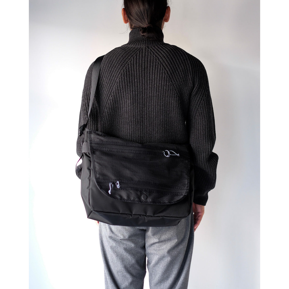 KaILI / 3Layer Messenger Bag / BLACK