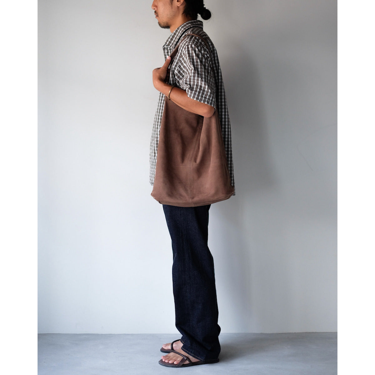 morphee / Cylinder L / Oiled Suede Elephant