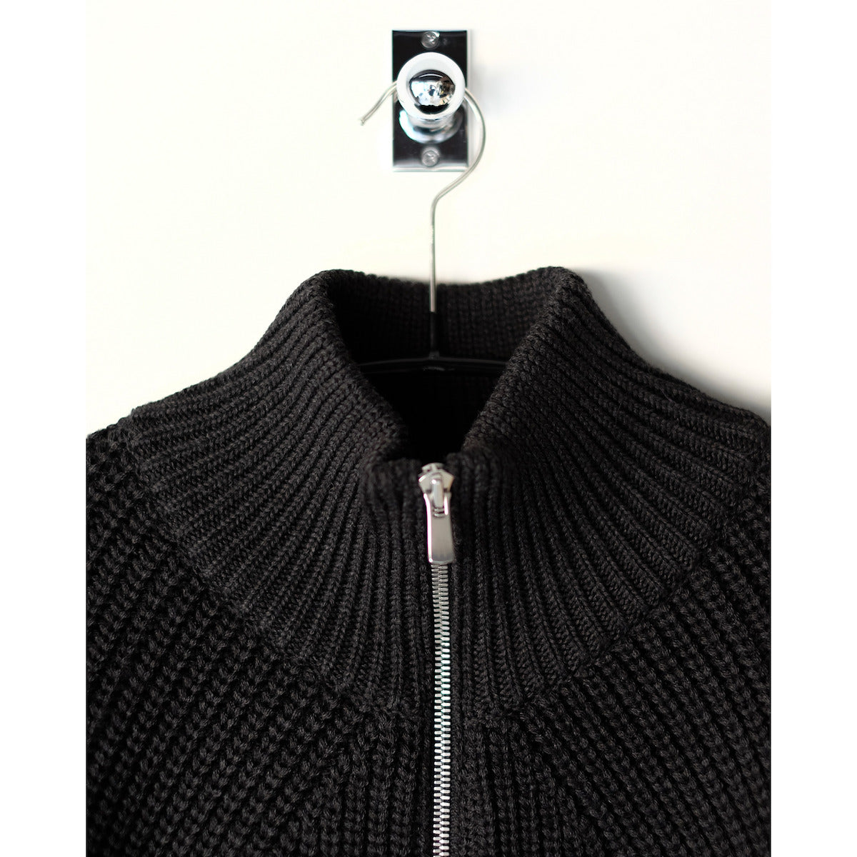 BATONER / Signature Drivers Knit / CHARCOAL