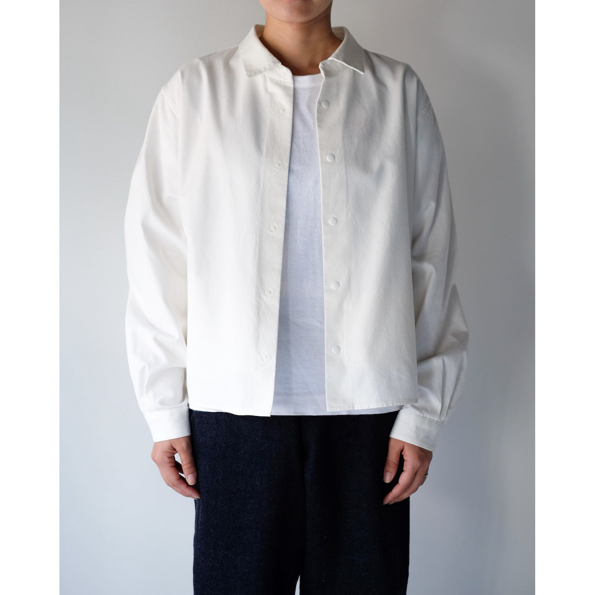 YAECA WOMEN / Relaxed Short Comfort Shirt / WHITE