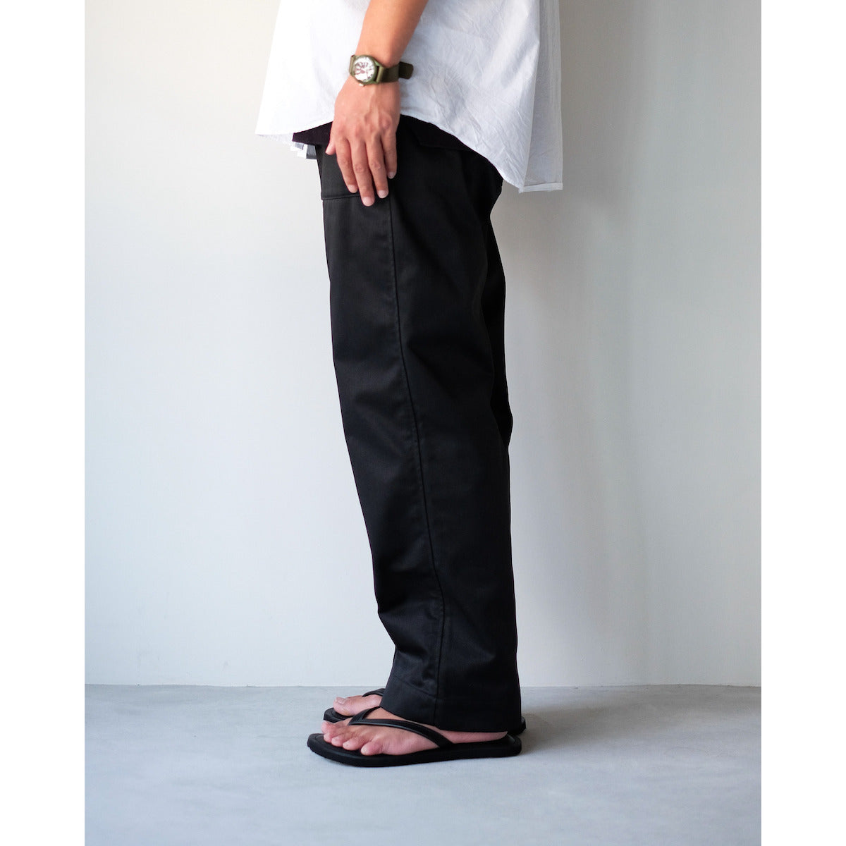kamelia / Leather Beach Sandal / BLACK