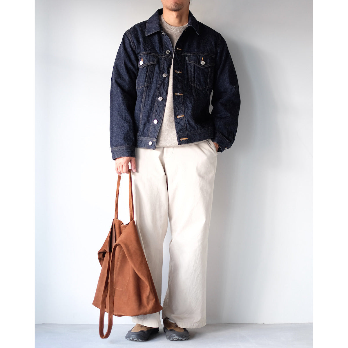 BATONER / Solid Wool Smooth Crew Neck / IVORY x BEIGE