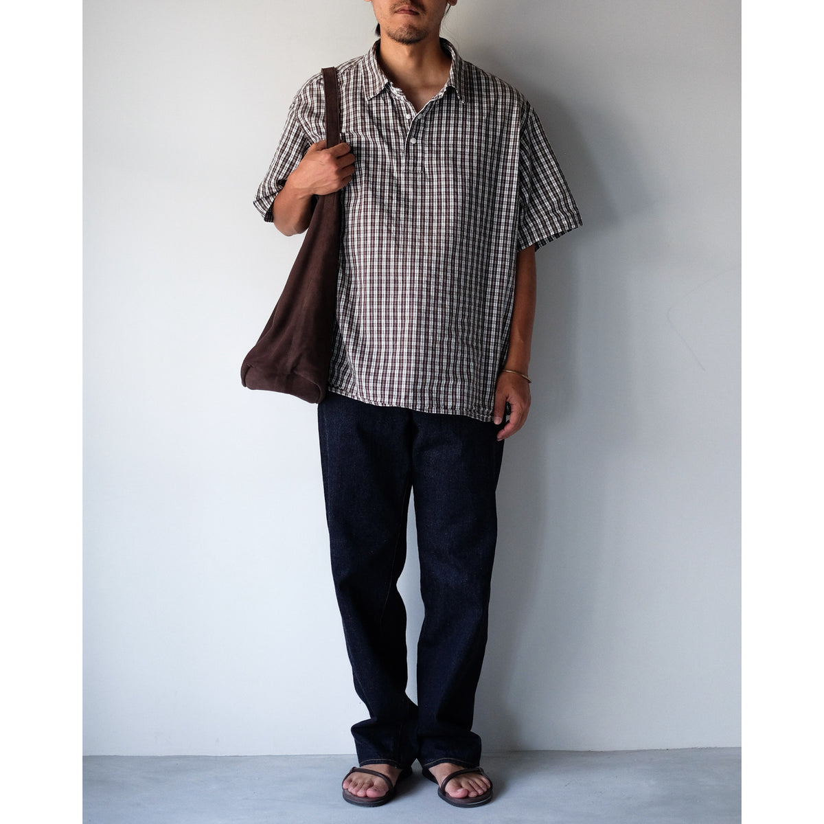 morphee / Cylinder M / Oiled Suede Dark Choco